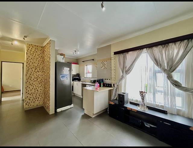 2 BEDROOM PROPERTY TO RENT IN HONEYDEW